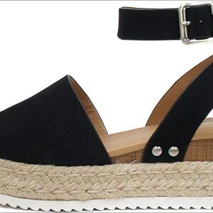 SODA Topic Wedge Sandals - Black